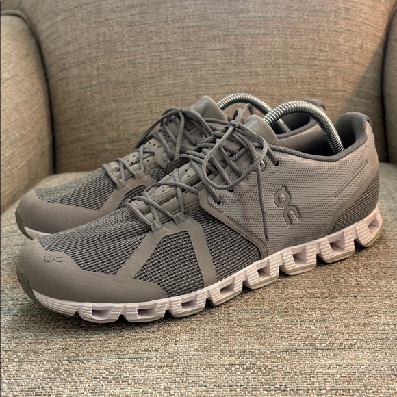 On Cloud 5 Gray Silver White Sneakers Running Shoes Men’s size 9.5 - Picture 2 of 10